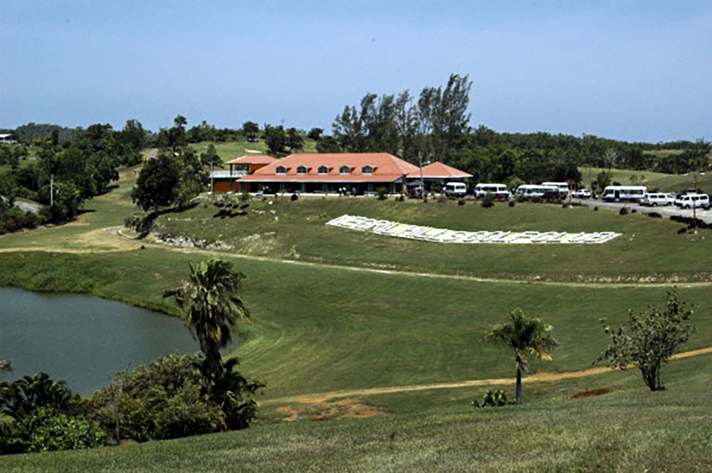 Negril Hills Golf Course - Fly High Taxi and Tours Jamaica - www.FlyHighTaxiAndToursJamaica.com - www.FlyHighTaxiAndToursJamaica.net